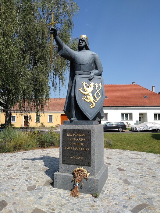 Socha POII. v Marcheggu